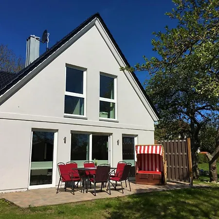 Ferienhaus Sommersonne, Hof Zur Sonnenseite Fehmarn, 4 Sterne *